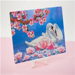 Алмазная мозаика "Лебеди", частичная выкладка, пластиковая подставка, 21*25 см