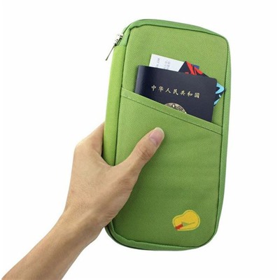 Тревел-холдер для документов путешественника, 1 шт. цвет зеленый.