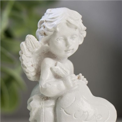 Сувенир полистоун "Белоснежный ангел с сердцем" МИКС 7,7х5х3,7 см